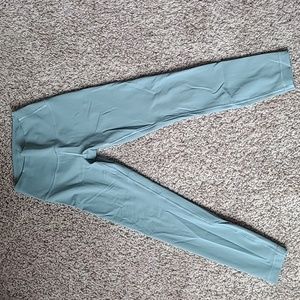 Lululemon Wunder Train High Rise 25" legging size 6 color Misty Glade